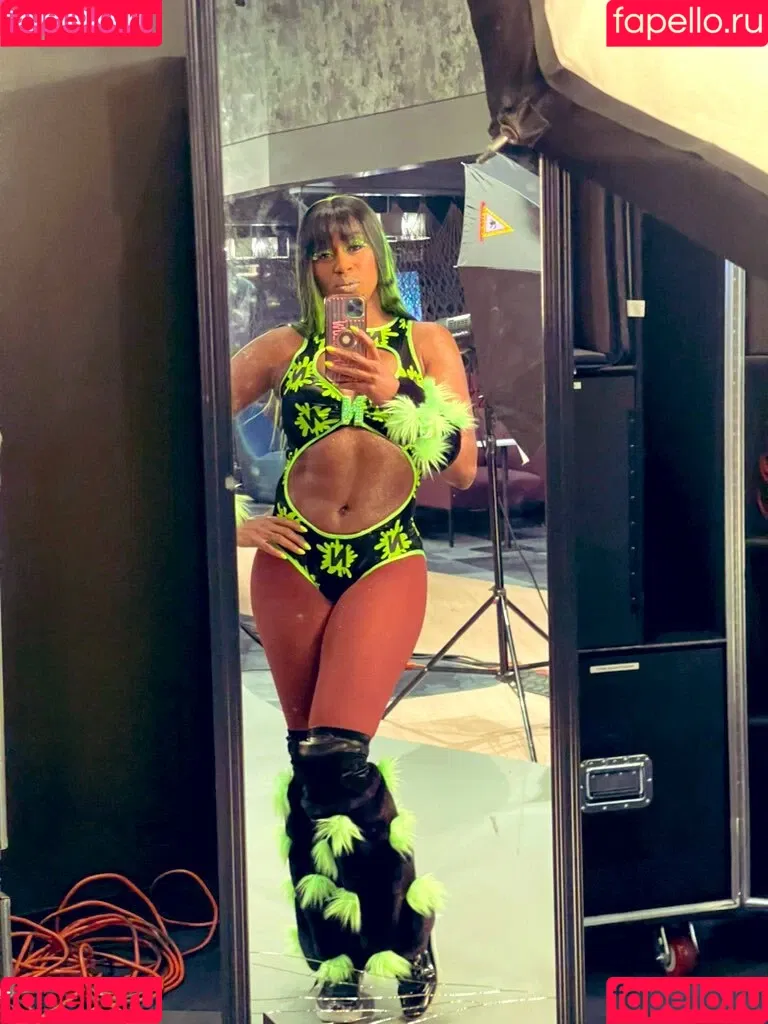 Trinity Fatu Onlyfans Photo Gallery 