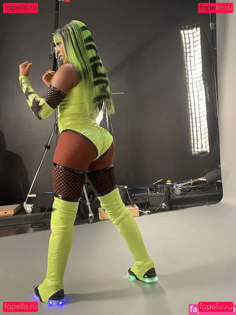 Trinity Fatu Onlyfans Photo Gallery 