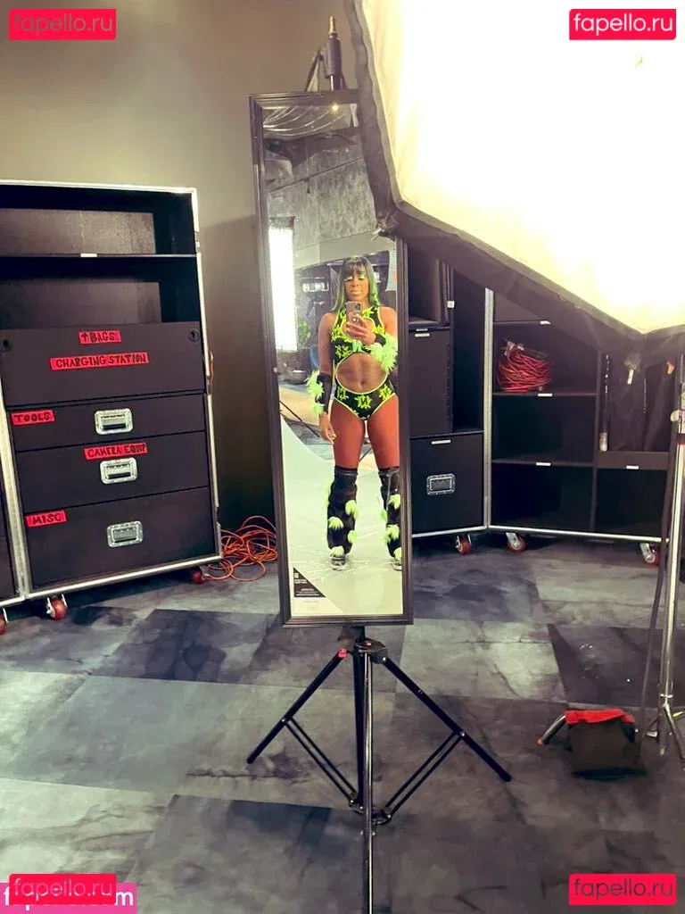 Trinity Fatu Onlyfans Photo Gallery 