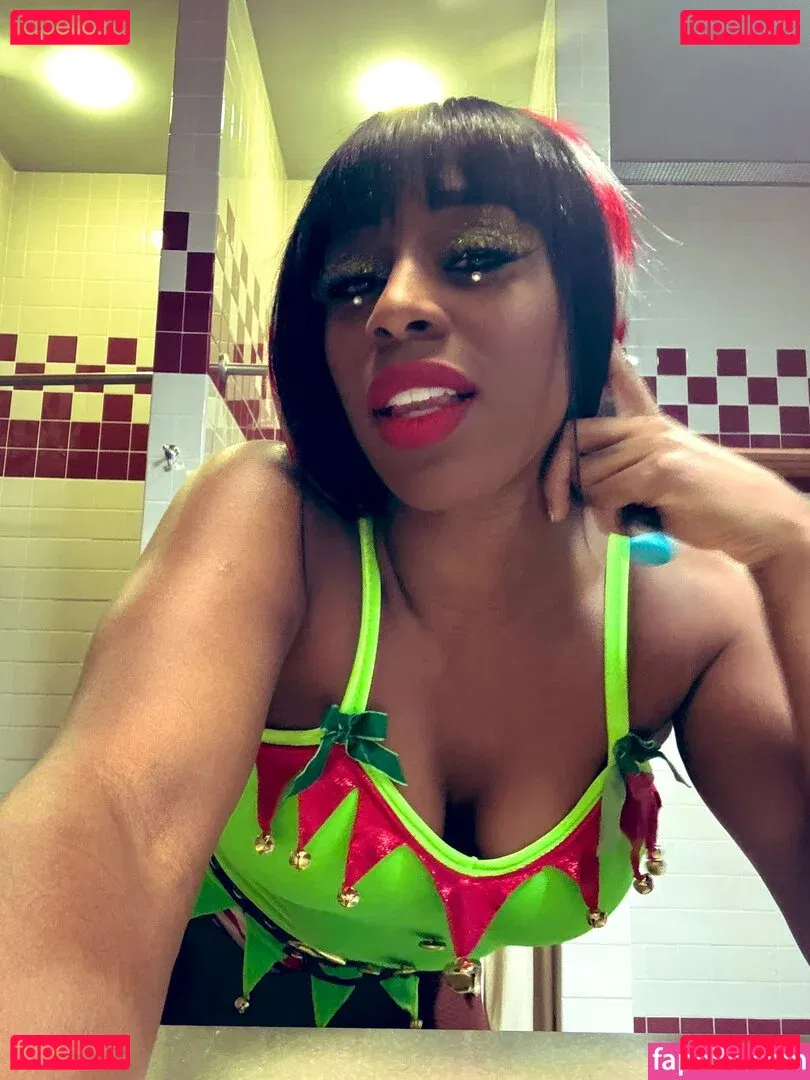 Trinity Fatu Onlyfans Photo Gallery 