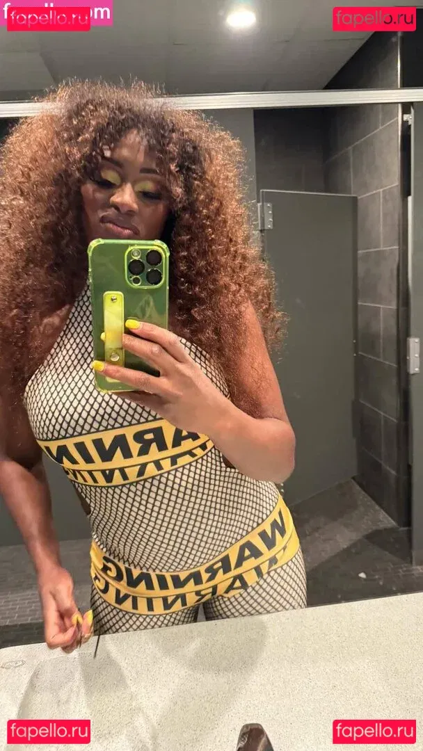 Trinity Fatu Onlyfans Photo Gallery 