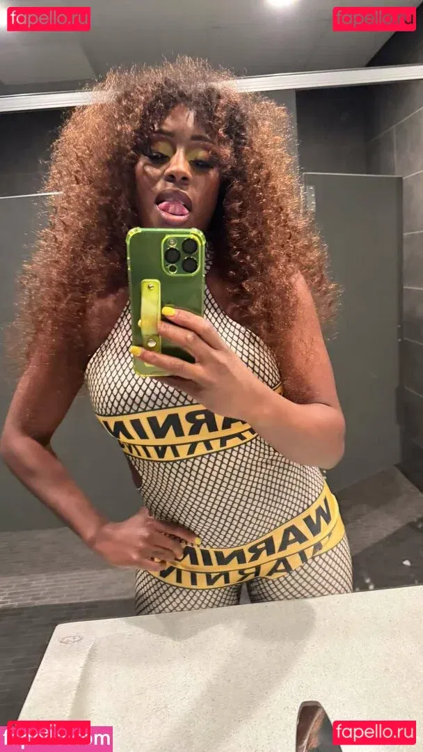 Trinity Fatu Onlyfans Photo Gallery 