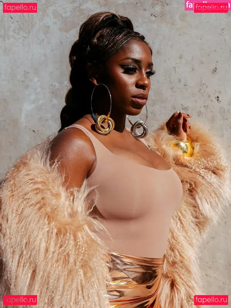 Trinity Fatu Onlyfans Photo Gallery 