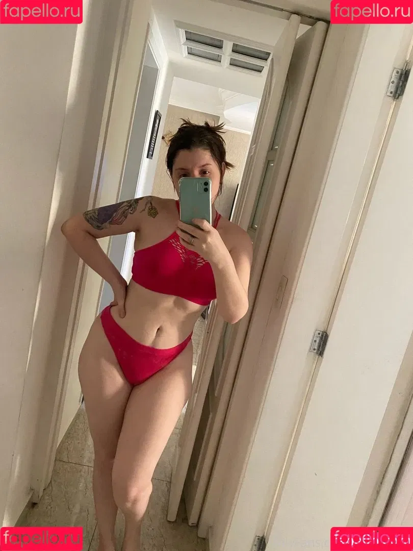 Kahsanoni Onlyfans Photo Gallery 