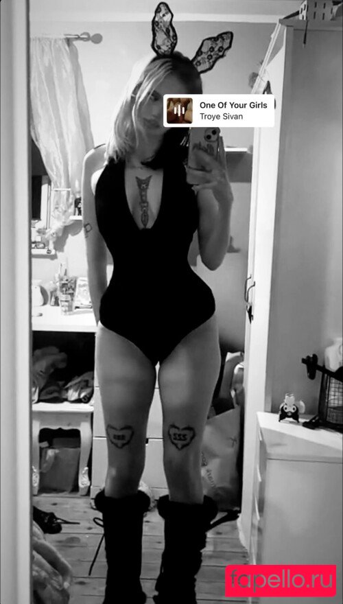 222.mollsx Nude Onlyfans Photo 15