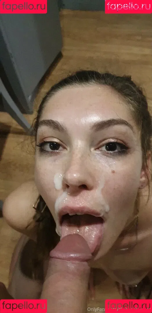 Claire Clermont Onlyfans Photo Gallery 