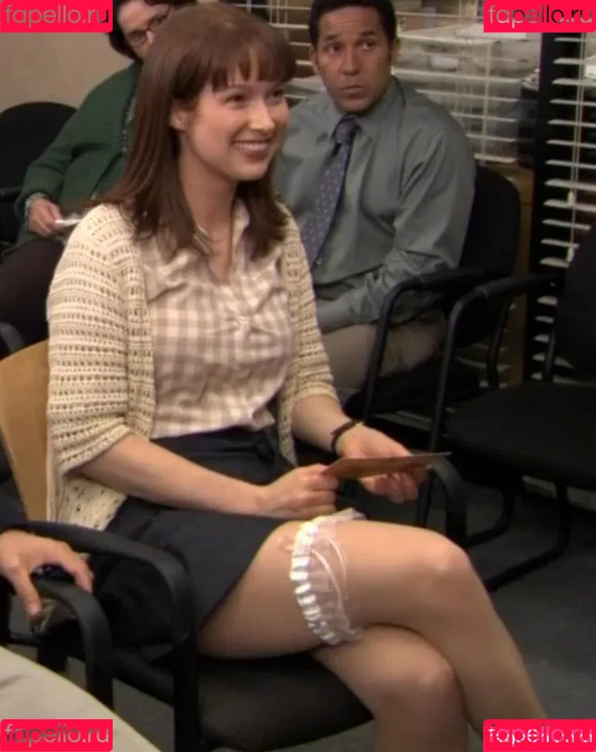 Ellie Kemper Onlyfans Photo Gallery 
