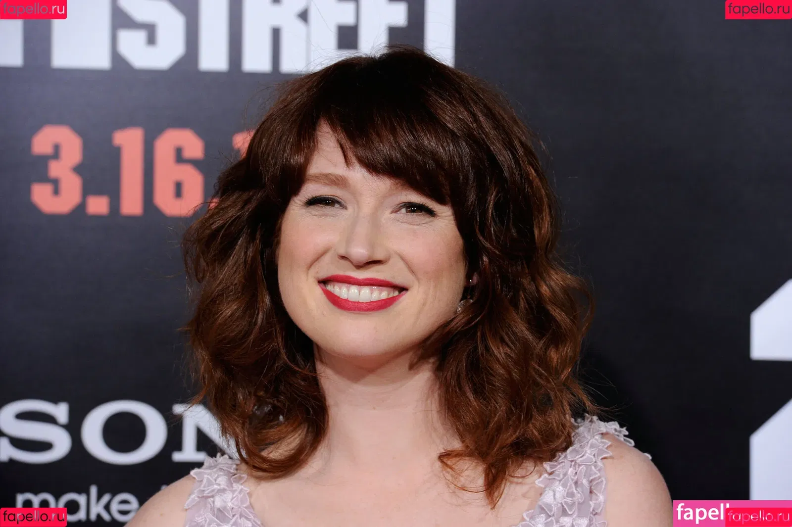 Ellie Kemper Onlyfans Photo Gallery 