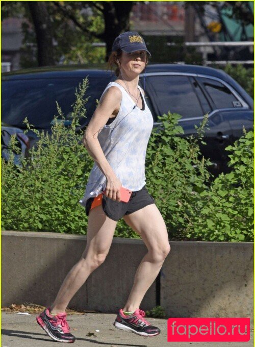 Ellie Kemper Onlyfans Photo Gallery 