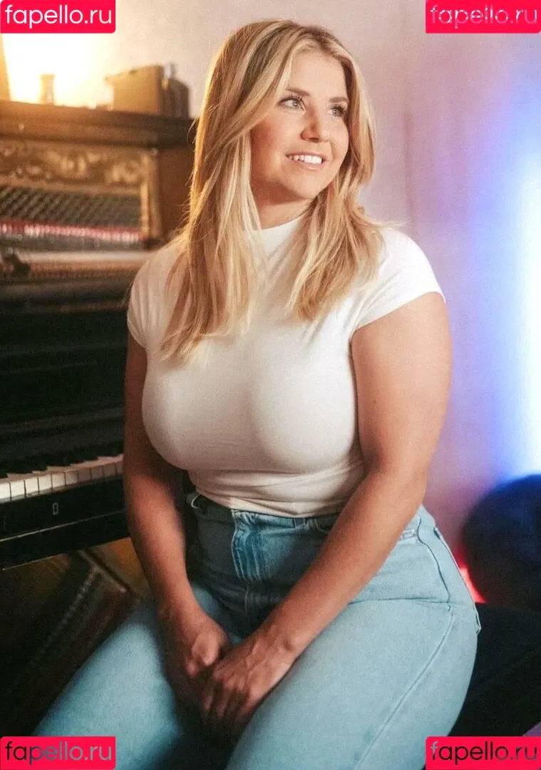 Beatrice Egli Onlyfans Photo Gallery 