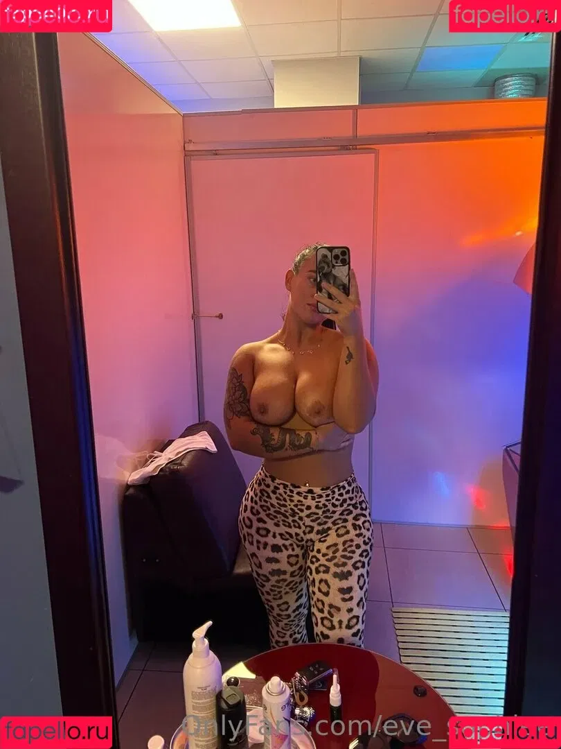 Eve Sophie Onlyfans Photo Gallery 
