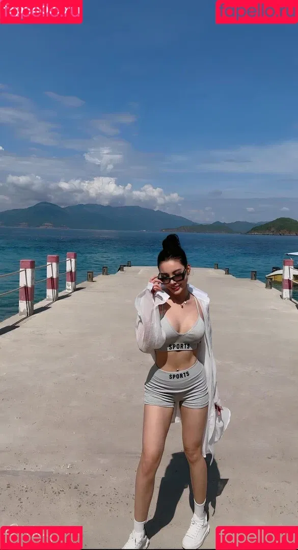 Kim Chi Onlyfans Photo Gallery 