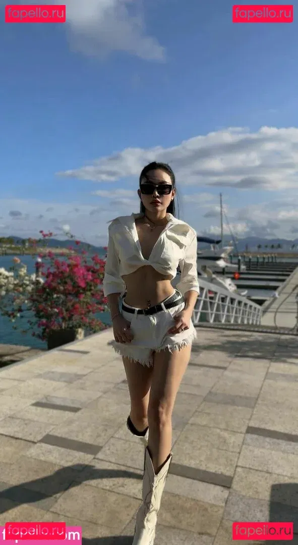 Kim Chi Onlyfans Photo Gallery 