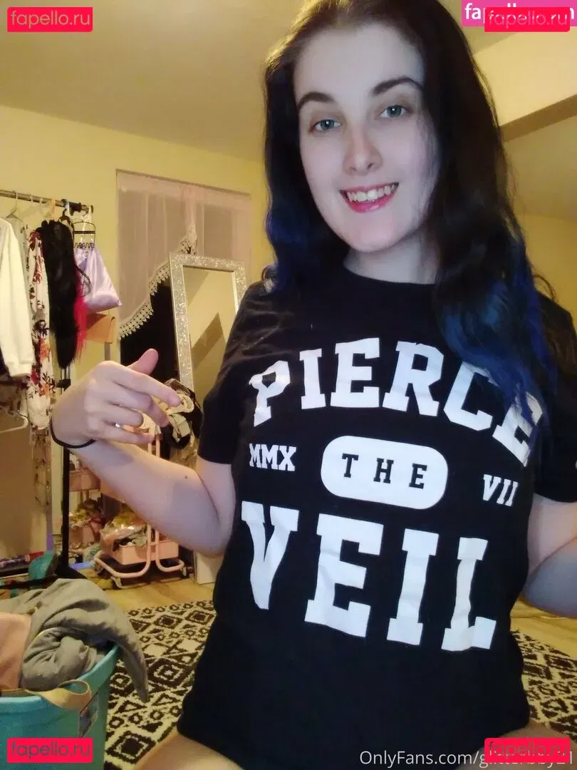 glitterbby21 Onlyfans Photo Gallery 