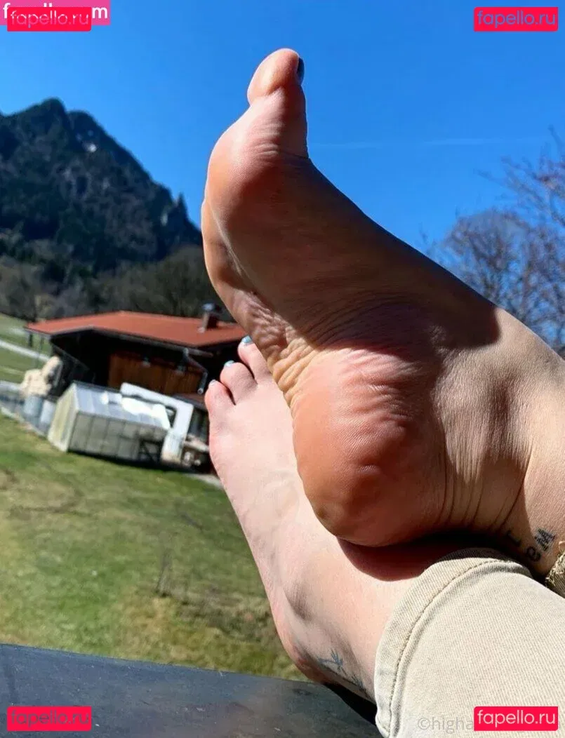 higharches_bella Onlyfans Photo Gallery 