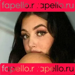 Mela Baby Onlyfans Photo Gallery 