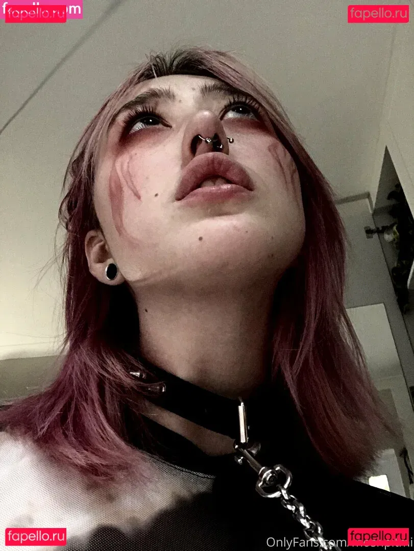 Moshpitmi Onlyfans Photo Gallery 