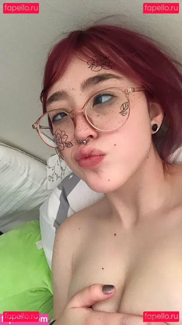 Moshpitmi Onlyfans Photo Gallery 