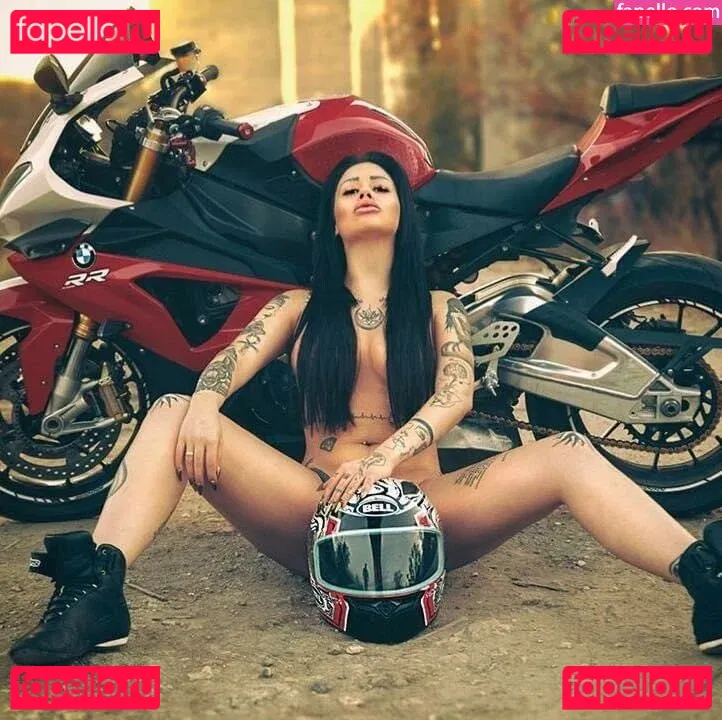 Emona Onlyfans Photo Gallery 