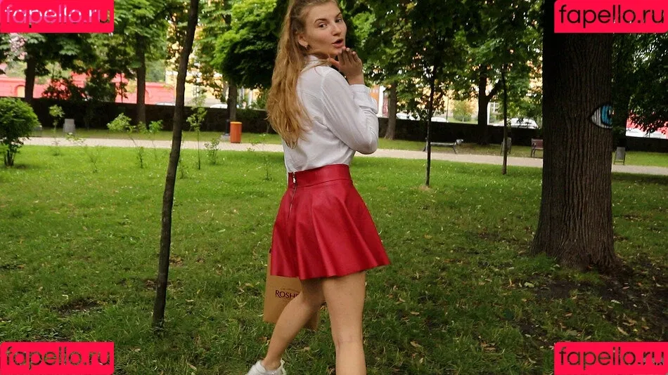 Regan Budimir Onlyfans Photo Gallery 