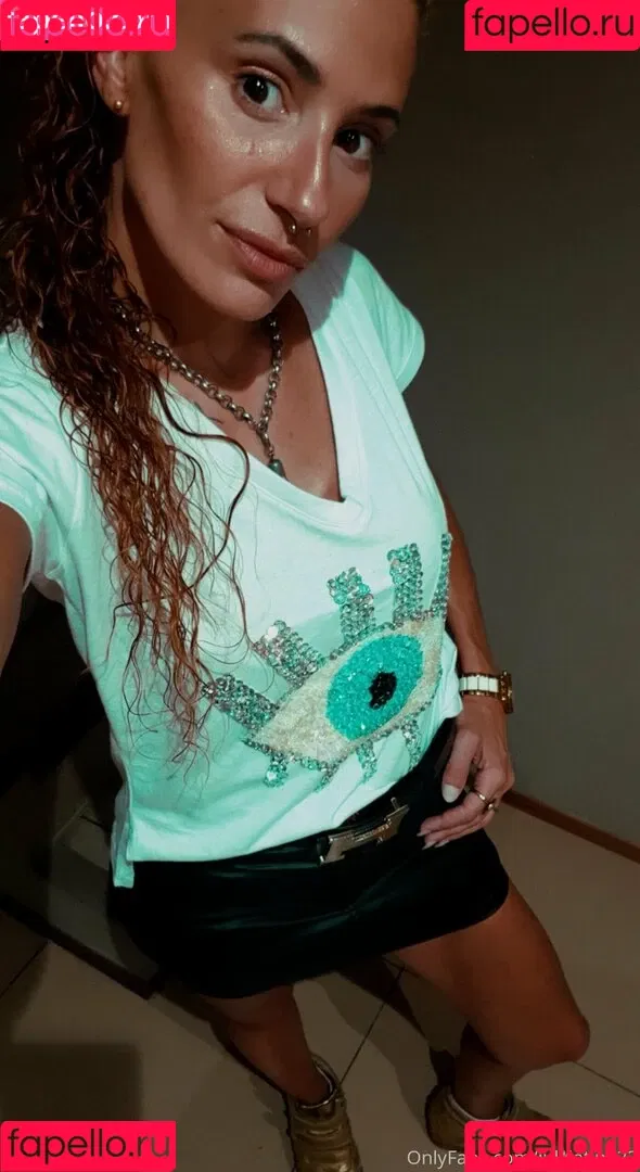 juliaredlove Onlyfans Photo Gallery 