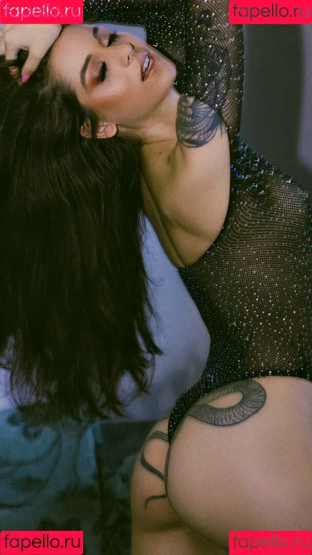 artealtkim Onlyfans Photo Gallery 