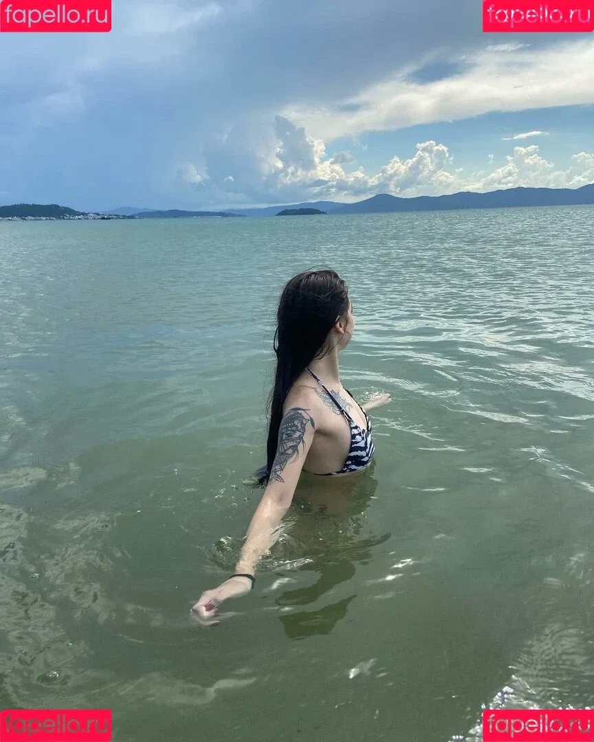 artealtkim Onlyfans Photo Gallery 