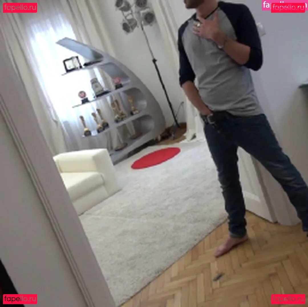 Rocco Siffredi Onlyfans Photo Gallery 