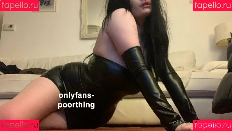 poorthing Onlyfans Photo Gallery 