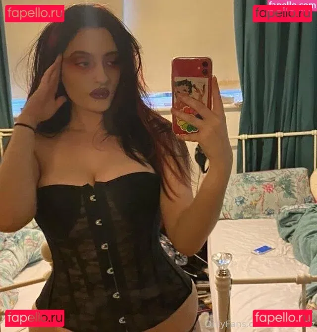 poorthing Onlyfans Photo Gallery 