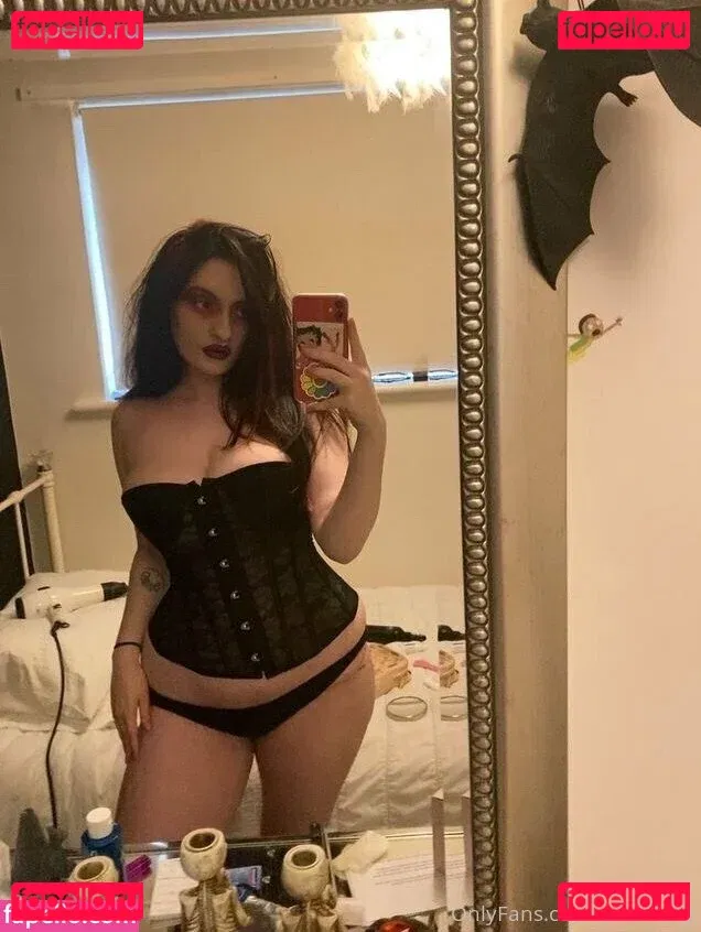 poorthing Onlyfans Photo Gallery 