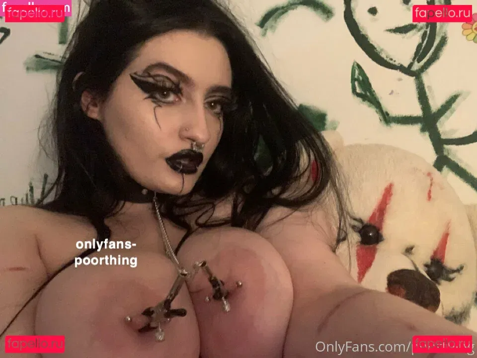 poorthing Onlyfans Photo Gallery 