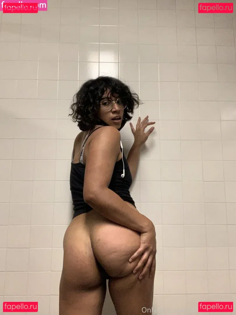 brownbunnyy Onlyfans Photo Gallery 