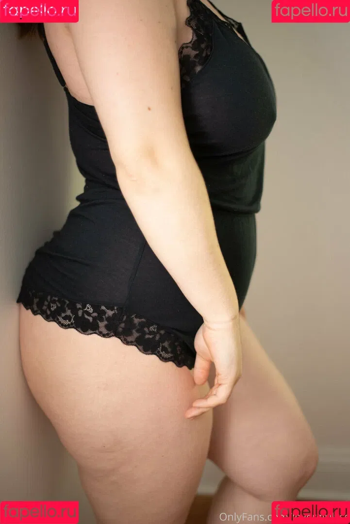 lovergirllyss Onlyfans Photo Gallery 