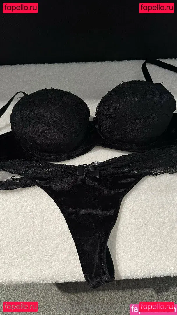 moree Onlyfans Photo Gallery 