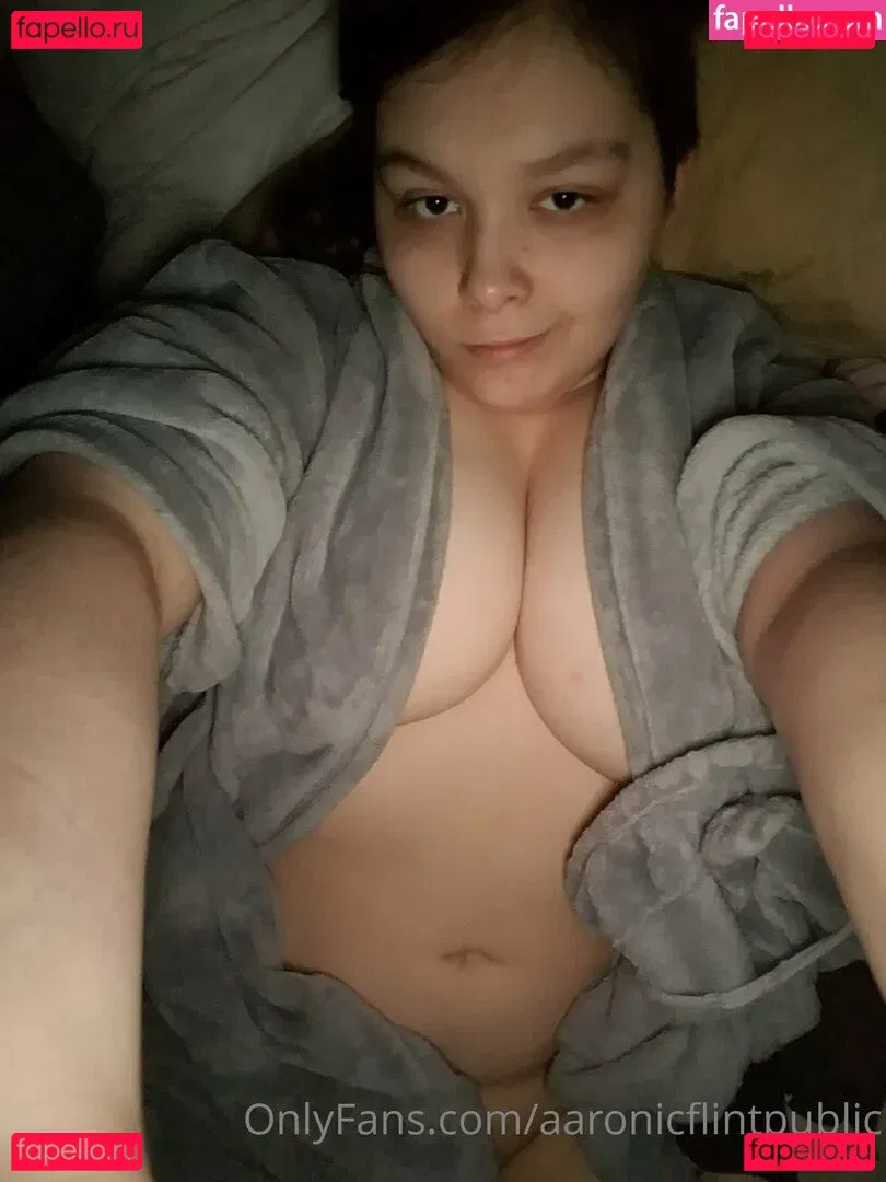 aaronicflintpublic Onlyfans Photo Gallery 