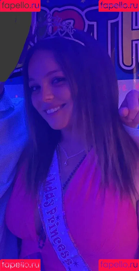 Hannah B Onlyfans Photo Gallery 