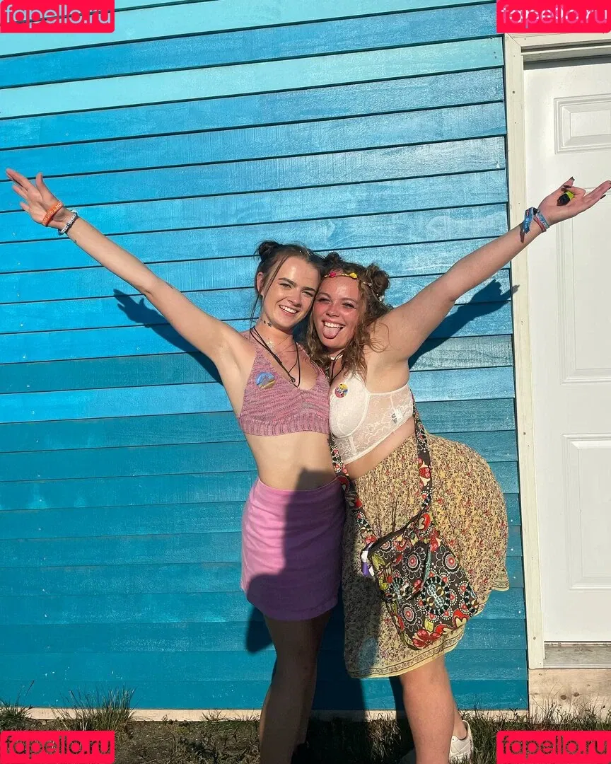 Hannah B Onlyfans Photo Gallery 