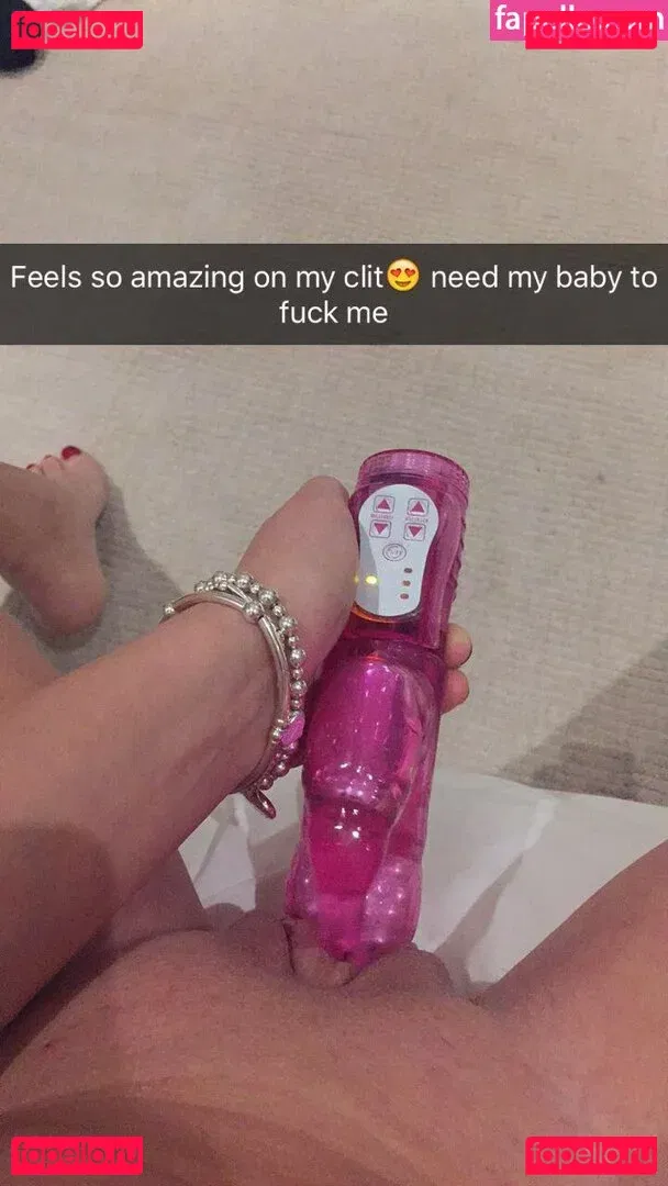 Zara Holland Onlyfans Photo Gallery 