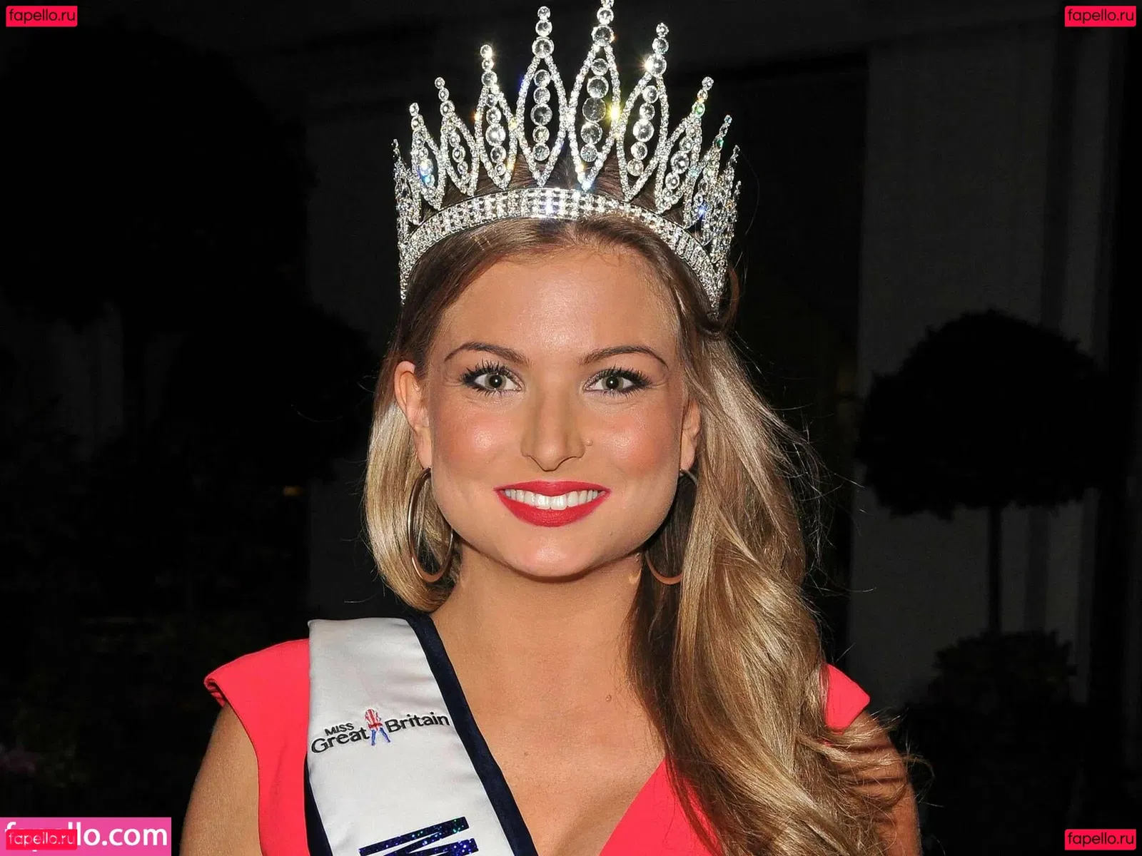 Zara Holland Onlyfans Photo Gallery 