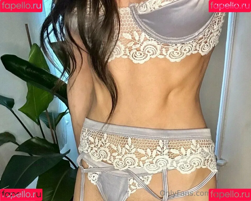 aparisi.ts Onlyfans Photo Gallery 