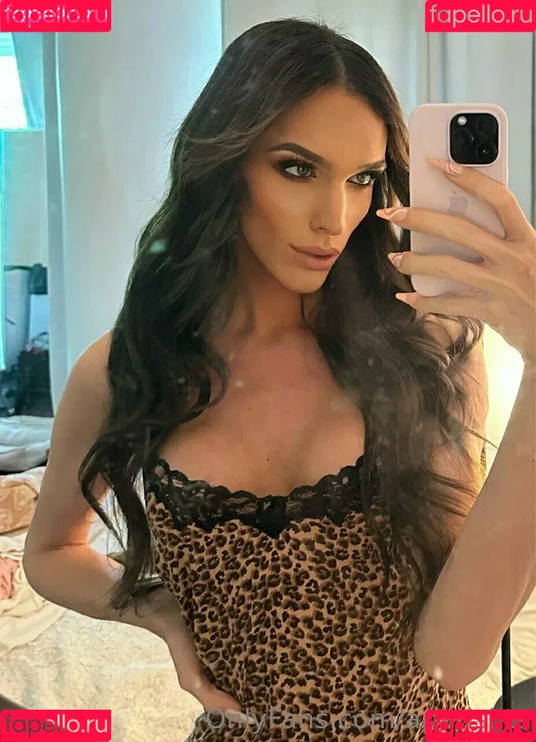 aparisi.ts Onlyfans Photo Gallery 