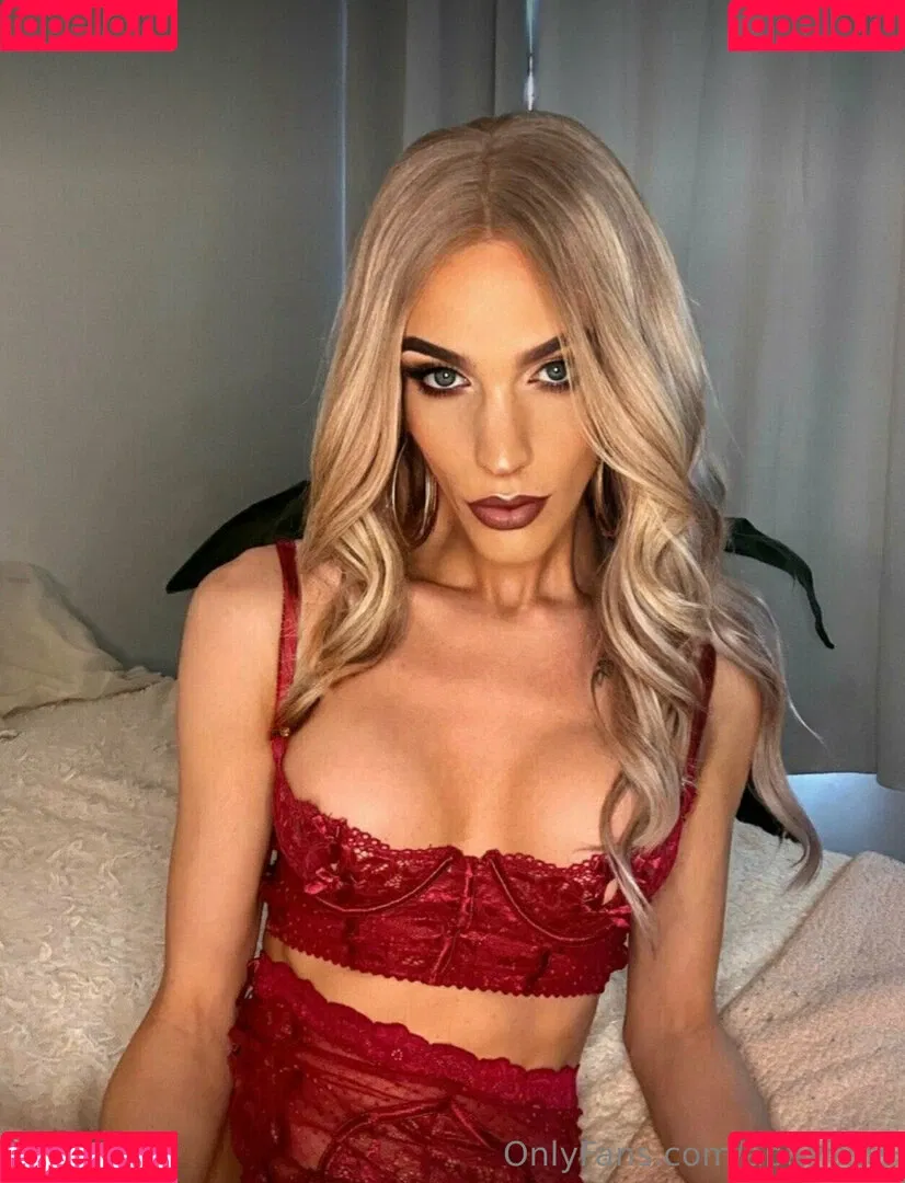 aparisi.ts Onlyfans Photo Gallery 