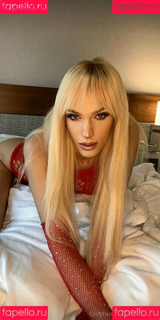 aparisi.ts Onlyfans Photo Gallery 