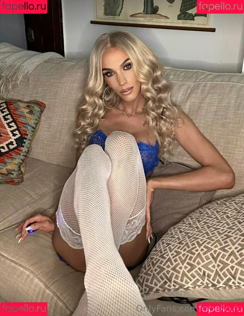aparisi.ts Onlyfans Photo Gallery 