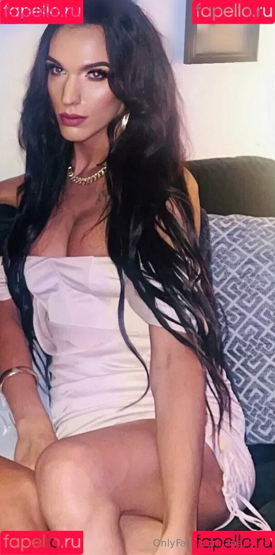 aparisi.ts Onlyfans Photo Gallery 