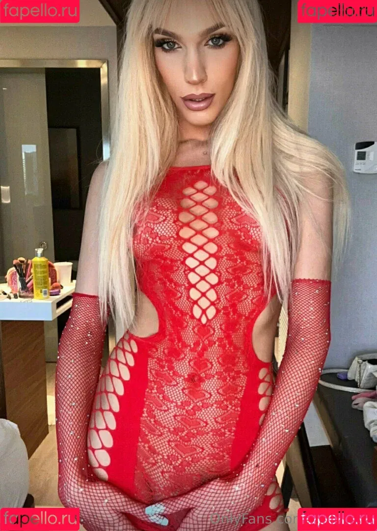 aparisi.ts Onlyfans Photo Gallery 