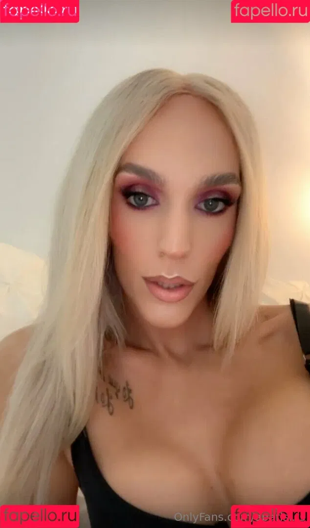aparisi.ts Onlyfans Photo Gallery 