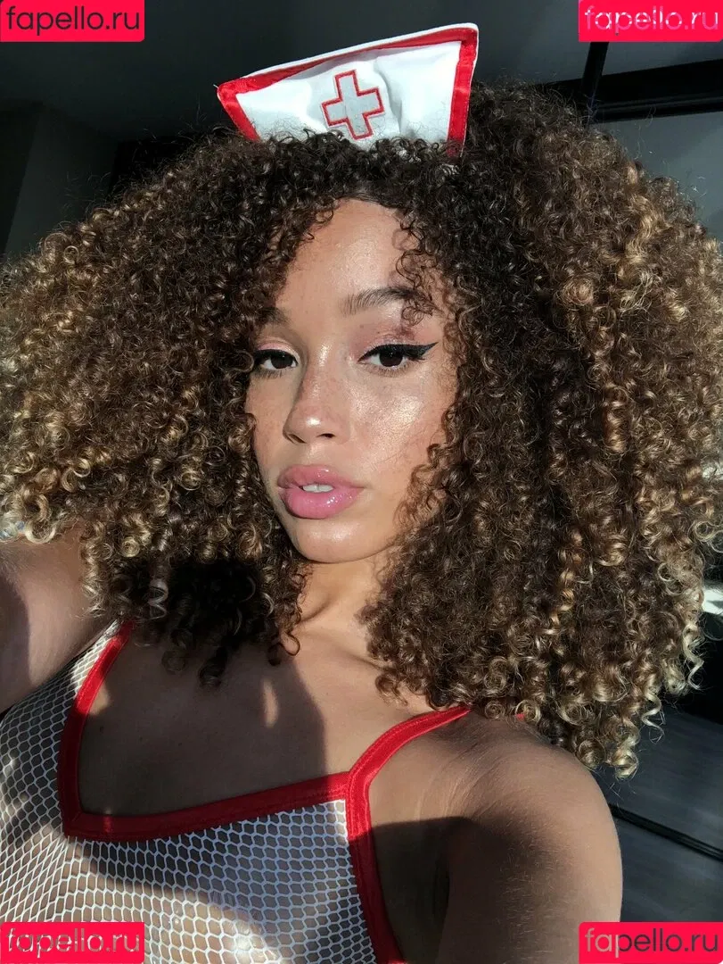 Anabella Carrasco Onlyfans Photo Gallery 