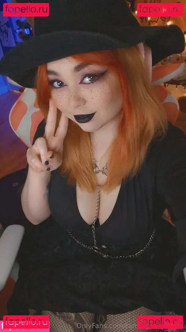 tamingpandafree Onlyfans Photo Gallery 